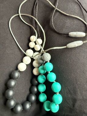 Itzy Ritzy Teething Necklace - 2 Silicone teething necklaces EUC